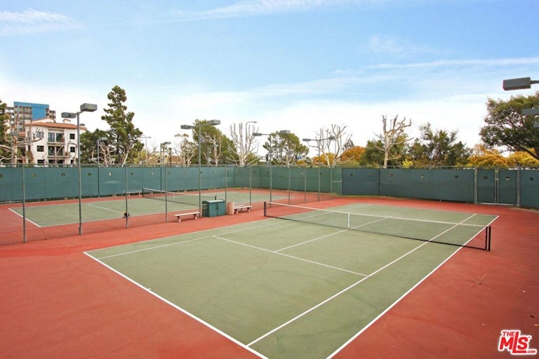 Photo 22 of 24 - 10106 Empyrean Way #201, Los Angeles, CA 90067