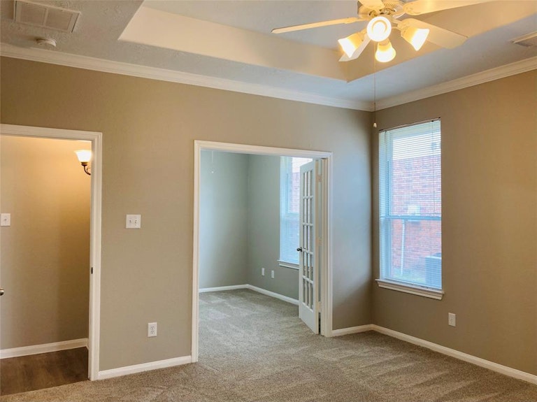 Photo 8 of 15 - 18215 Linden Forest Ln, Katy, TX 77449