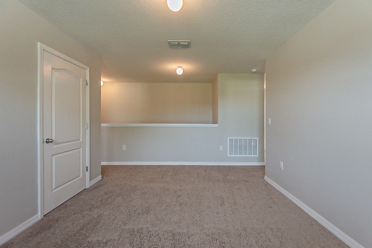 Photo 13 of 28 - 1870 Green Dragon Dr, Saint Cloud, FL 34771