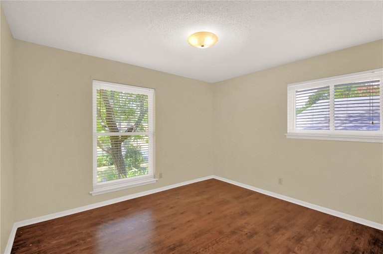 Photo 27 of 36 - 1107 Rebbeca Dr, Austin, TX 78758