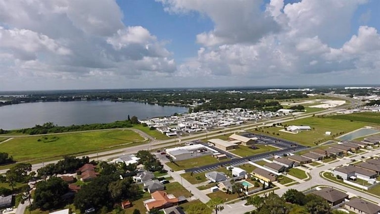 Photo 59 of 60 - 4081 Lake Marianna Dr, Winter Haven, FL 33881