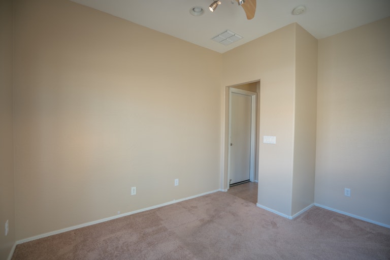Photo 16 of 39 - 6134 S 258th Dr, Buckeye, AZ 85326
