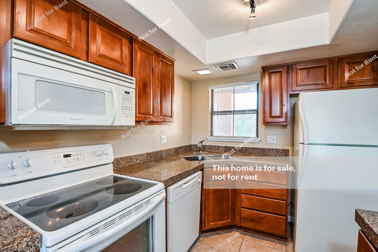 Photo 2 of 24 - 6651 N Campbell Ave #262, Tucson, AZ 85718
