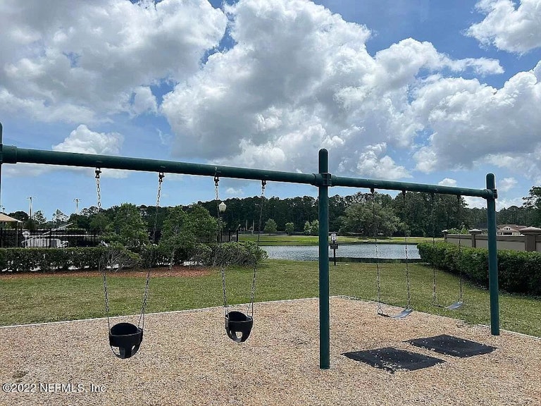 Photo 40 of 40 - 6304 Pendragon Pl, Jacksonville, FL 32258