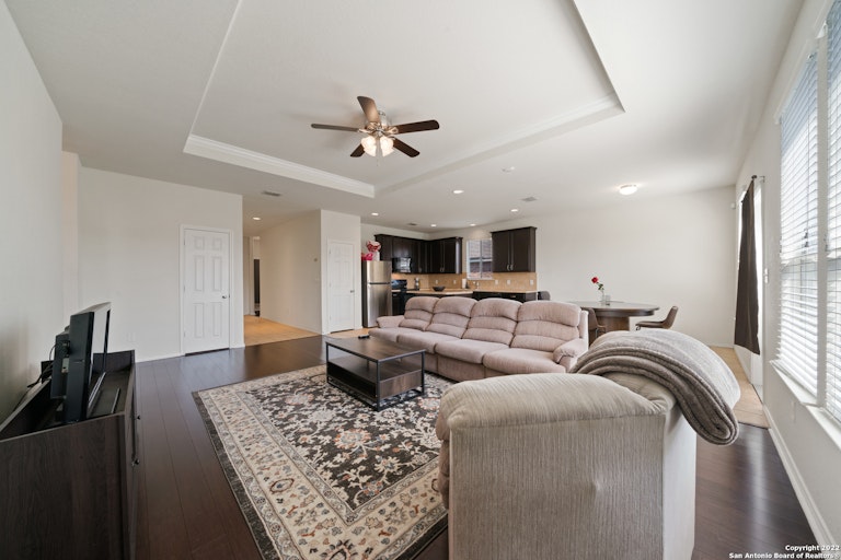 Photo 5 of 18 - 15927 Silver Rose, Schertz, TX 78154