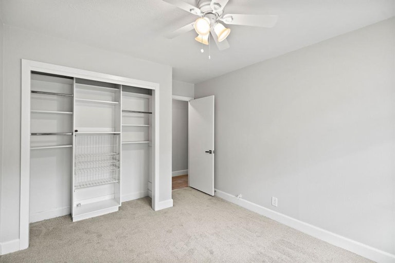 Photo 21 of 25 - 4927 Hialeah Dr, Houston, TX 77092