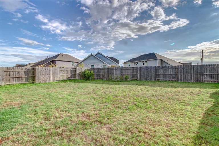 Photo 40 of 48 - 6115 Dovetail Cliff Ct, Katy, TX 77493