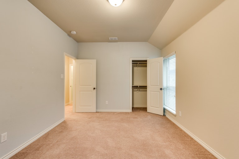 Photo 25 of 28 - 13801 Bluebell Dr, Little Elm, TX 75068