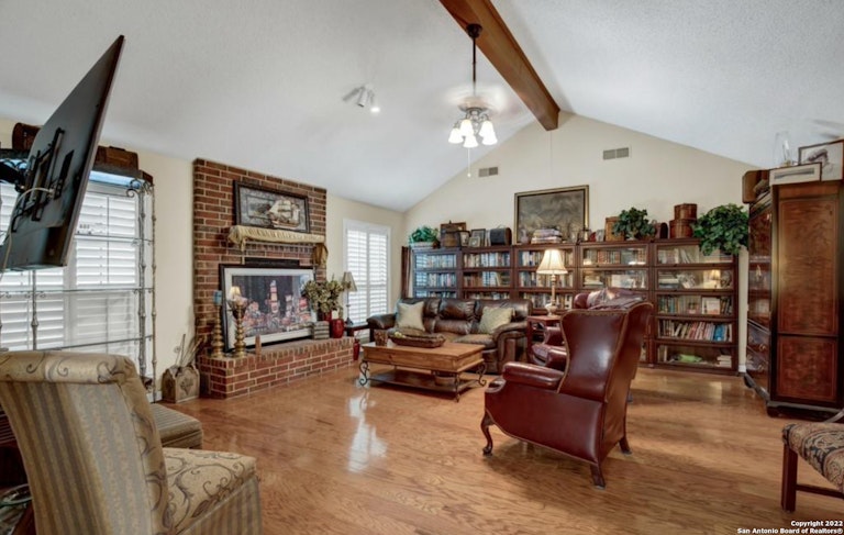 Photo 11 of 48 - 1820 Cypress Rapids Dr, New Braunfels, TX 78130