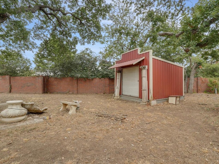 Photo 36 of 38 - 3910 Spring Meadow Ln, Flower Mound, TX 75028