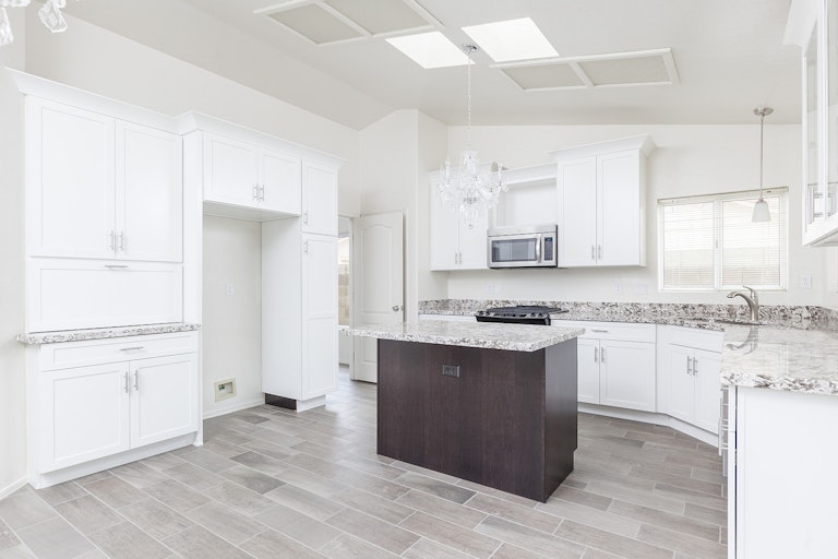 Photo 5 of 26 - 16630 S 38th Pl, Phoenix, AZ 85048