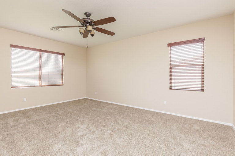 Photo 14 of 25 - 5613 W Kowalsky Ln, Phoenix, AZ 85339