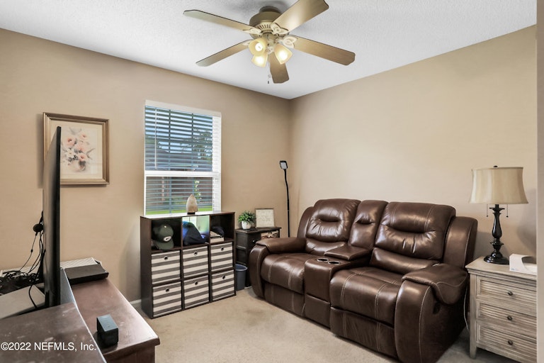 Photo 26 of 32 - 12669 Eaglesham Dr, Jacksonville, FL 32225