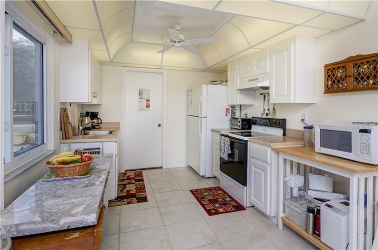 Photo 5 of 25 - 4614 McKibben Dr, North Port, FL 34287