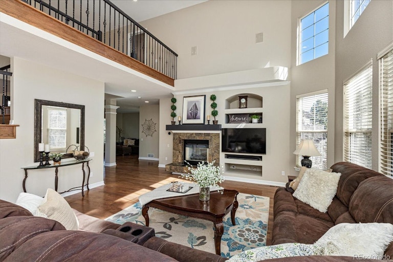 Photo 10 of 38 - 549 Shoreham Cir, Castle Pines, CO 80108