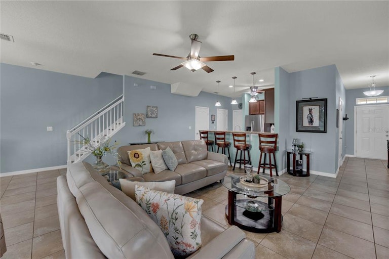 Photo 8 of 36 - 1033 Wood Cv, Kissimmee, FL 34743