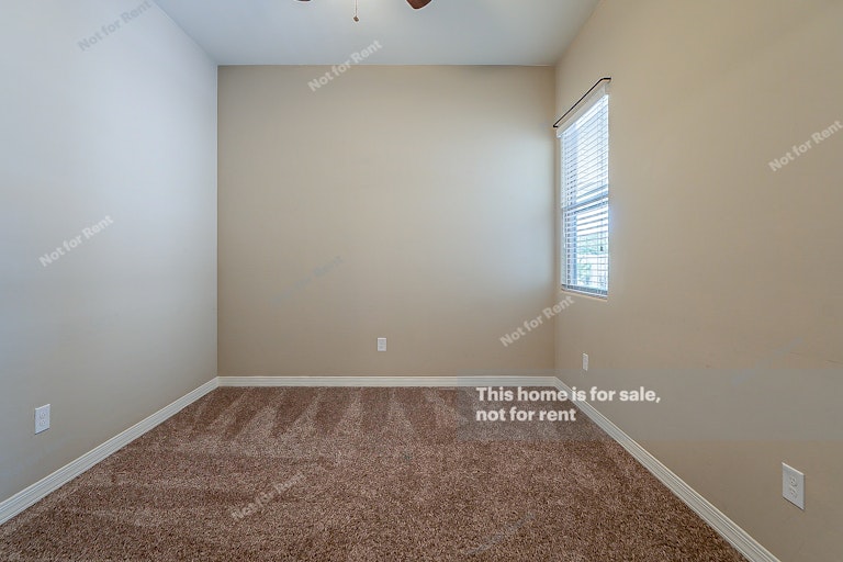 Photo 13 of 17 - 9859 N Howling Wolf Rd, Marana, AZ 85653