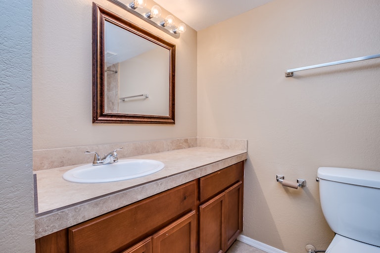 Photo 20 of 51 - 2807 E Dahlia Dr, Phoenix, AZ 85032