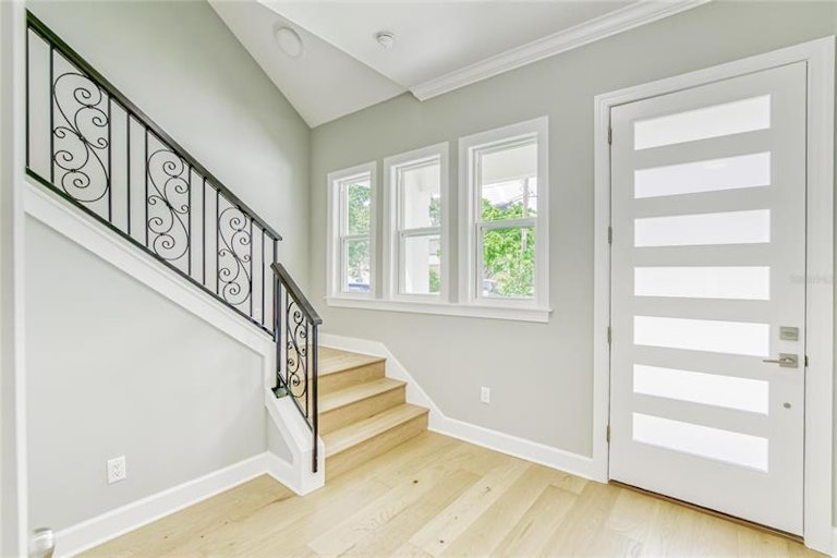 Photo 8 of 62 - 3108 W Cherokee Ave, Tampa, FL 33611