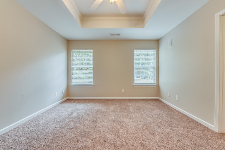Photo 17 of 32 - 2412 Windsor Chase Dr, Matthews, NC 28105