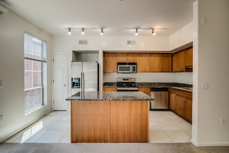 Photo 3 of 18 - 1920 E Bell Rd #1168, Phoenix, AZ 85022