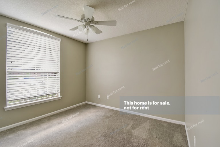 Photo 27 of 36 - 8560 Walden Glen Dr, Jacksonville, FL 32256