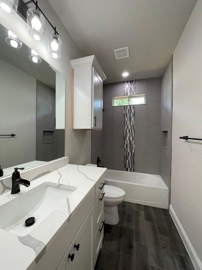 Photo 12 of 13 - 2102 N O Connor Rd, Irving, TX 75061