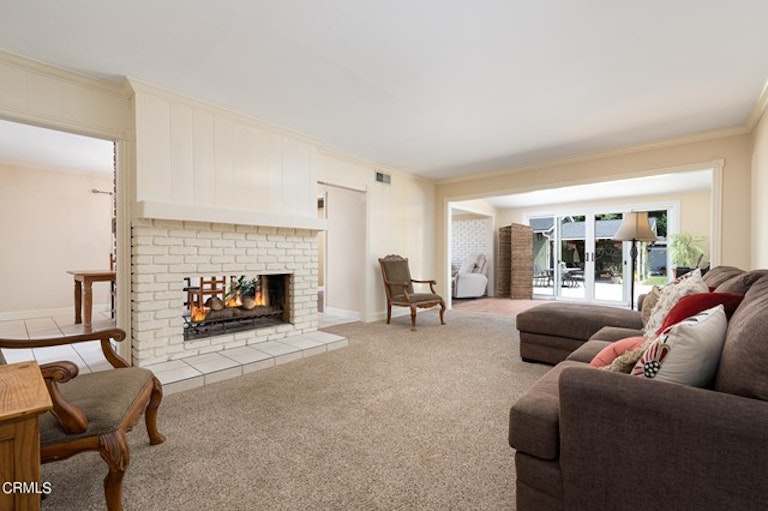 Photo 11 of 36 - 18681 Spaulding Ave, Santa Ana, CA 92705