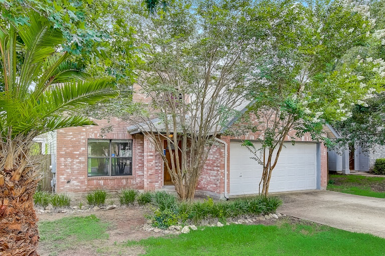 Photo 1 of 38 - 3213 Elizabeth Anne Ln, Round Rock, TX 78664
