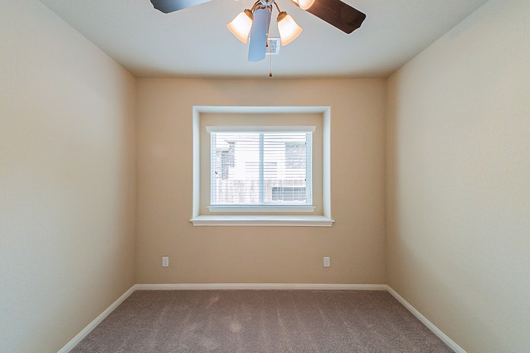 Photo 22 of 35 - 13707 Parkers Cove Ct, Houston, TX 77044