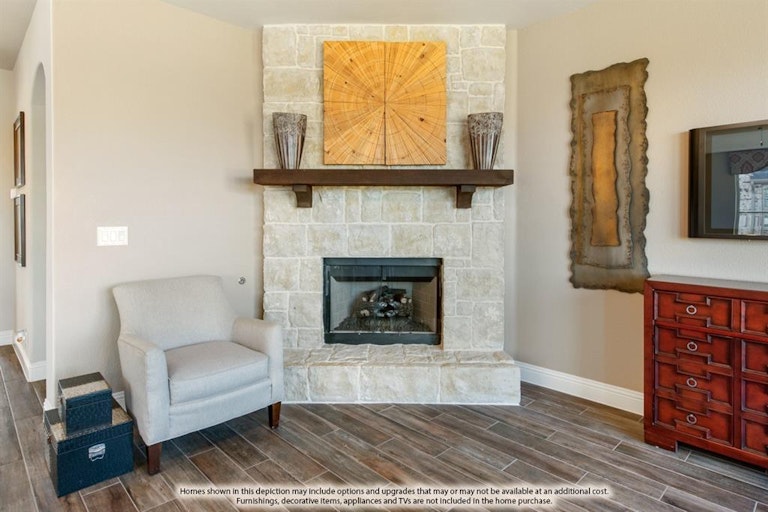 Photo 21 of 38 - 3220 Silver Chase Ln, Keller, TX 76244