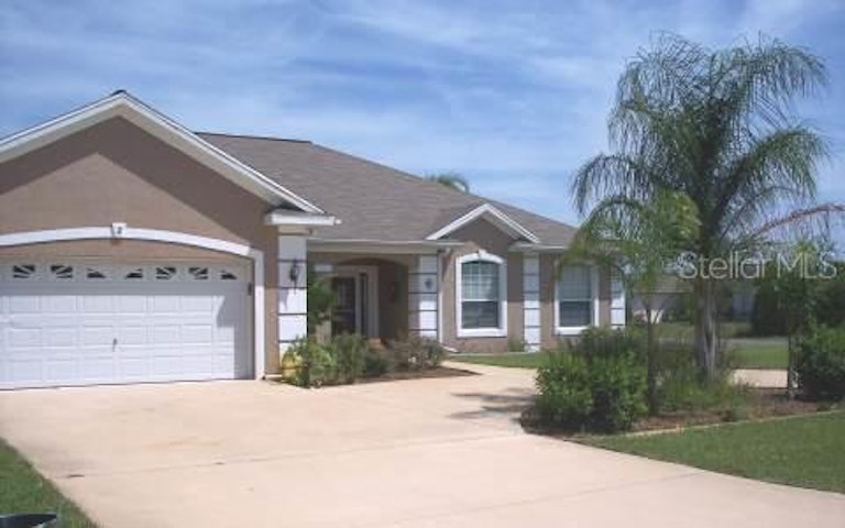 Photo 1 of 1 - 2 Butterfield Pl, Palm Coast, FL 32137