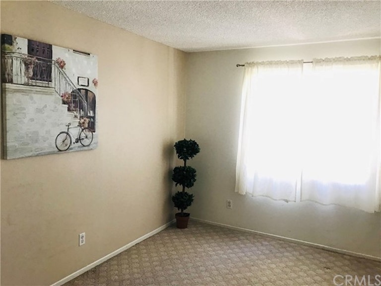 Photo 34 of 42 - 1415 S White Ave Unit B, Pomona, CA 91766
