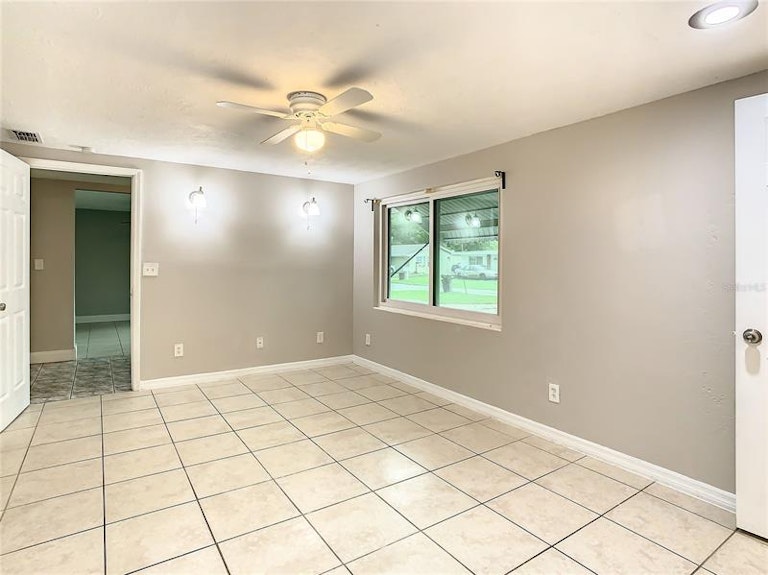 Photo 28 of 56 - 4154 Highland Loop, New Port Richey, FL 34652