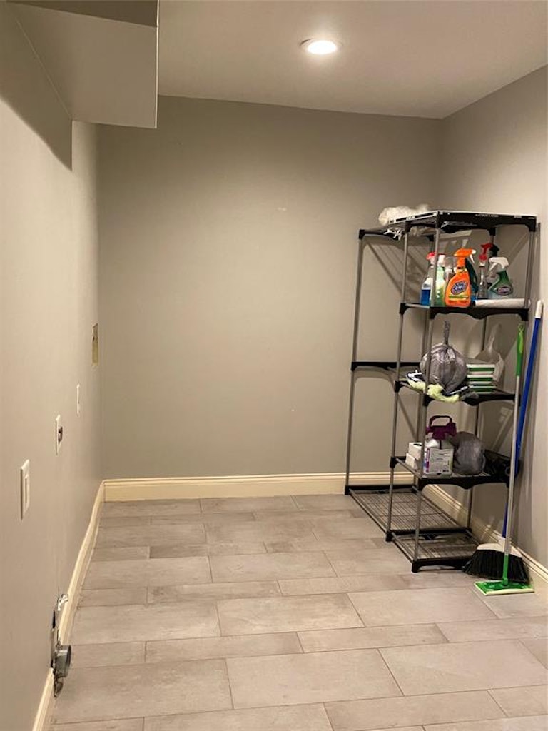 Photo 8 of 8 - 3802 Maplewood Dr, La Porte, TX 77571
