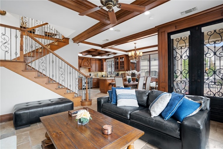 Photo 7 of 28 - 133 Agate Ave, Newport Beach, CA 92662