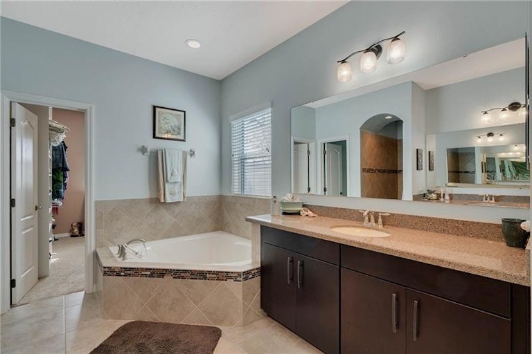 Photo 14 of 25 - 1343 Bella Tuscany Cv, Longwood, FL 32750