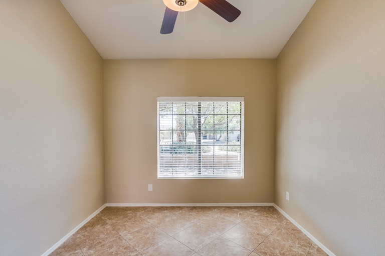 Photo 26 of 36 - 6020 W Grandview Rd, Glendale, AZ 85306