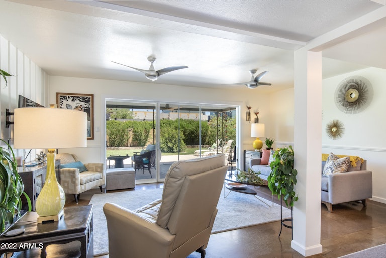 Photo 8 of 38 - 2452 E Highland Ave, Phoenix, AZ 85016
