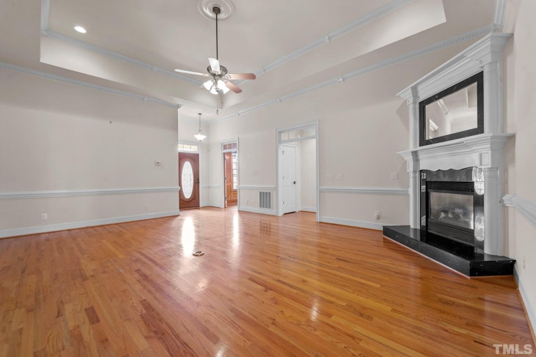 Photo 9 of 30 - 631 E Lakota Dr, Fuquay Varina, NC 27526