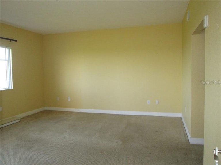 Photo 10 of 22 - 12077 Gandy Blvd N #361, Saint Petersburg, FL 33702