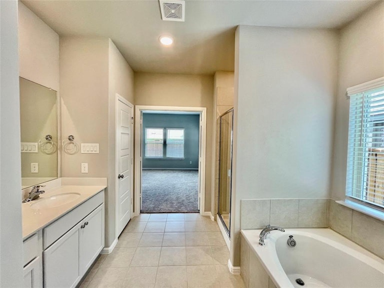 Photo 15 of 39 - 3209 Puffin Ln, Celina, TX 75009