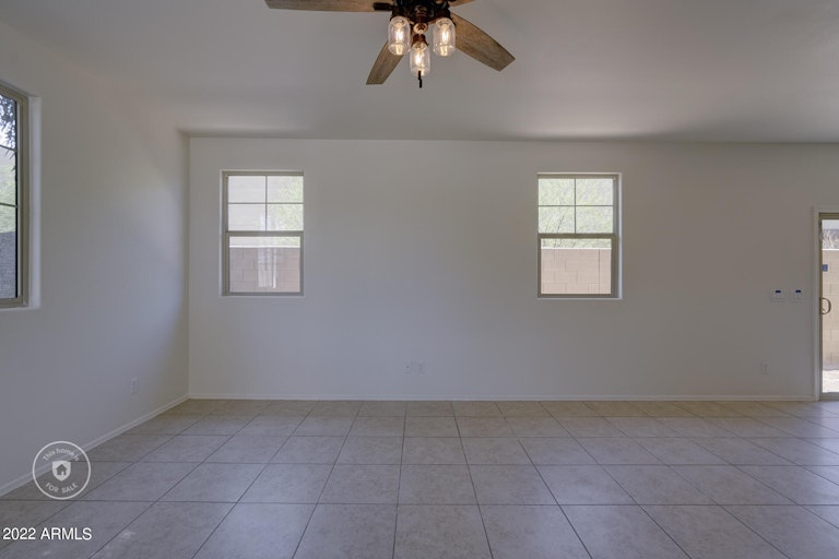 Photo 15 of 26 - 2338 N 73rd Ln, Phoenix, AZ 85035