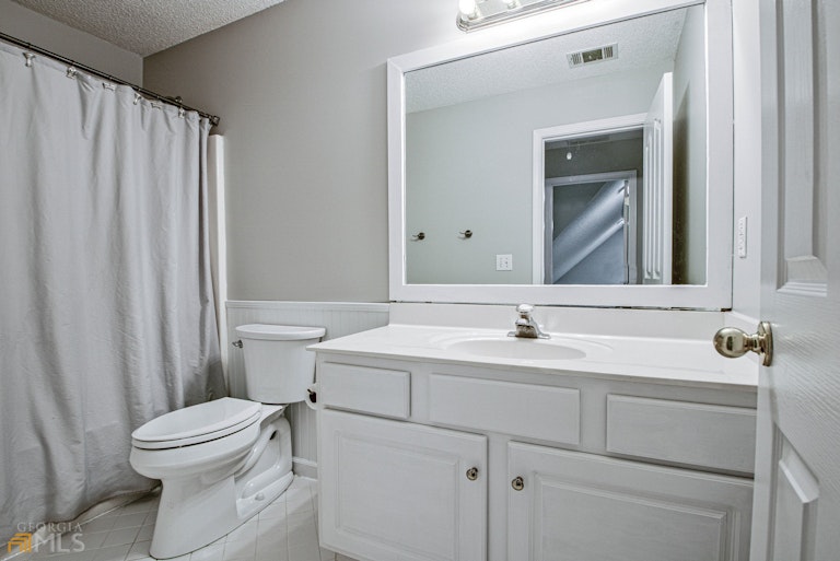 Photo 41 of 51 - 55 Jacksons Vly, Sharpsburg, GA 30277