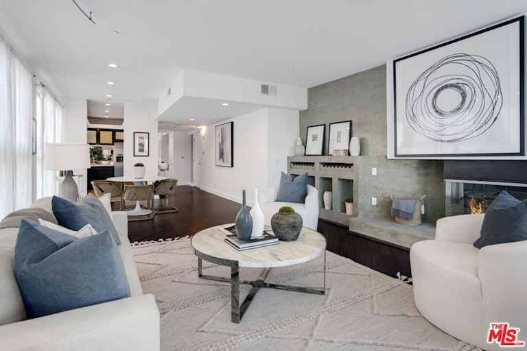Photo 7 of 21 - 2345 S Bentley Ave #301, Los Angeles, CA 90064