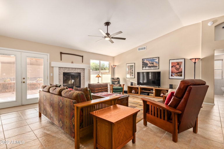 Photo 5 of 27 - 6826 S Hohokam Way, Gold Canyon, AZ 85118