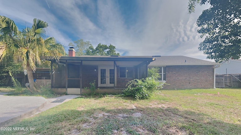 Photo 20 of 21 - 8038 Cayuga Trl S, Jacksonville, FL 32244