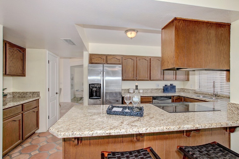 Photo 8 of 24 - 10633 N 9th St, Phoenix, AZ 85020