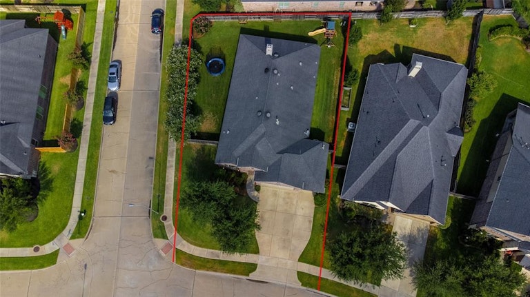 Photo 2 of 16 - 2818 McDonough Way, Katy, TX 77494