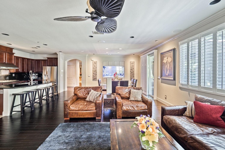 Photo 6 of 49 - 309 Fieldbrook Ct, Roseville, CA 95747